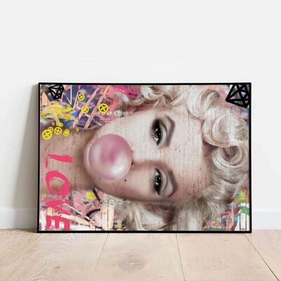Marilyn Monroe Pink Bubble Trouble Landscape Poster (50 x 70 cm)