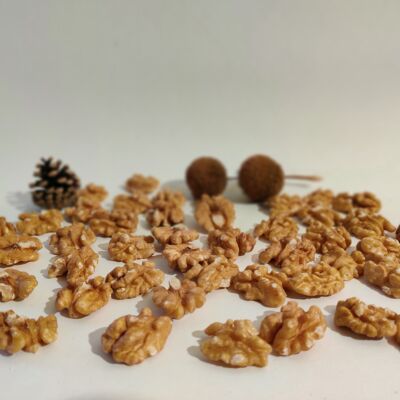 Walnut kernels half Bulk (per 2kg vacuum bag)