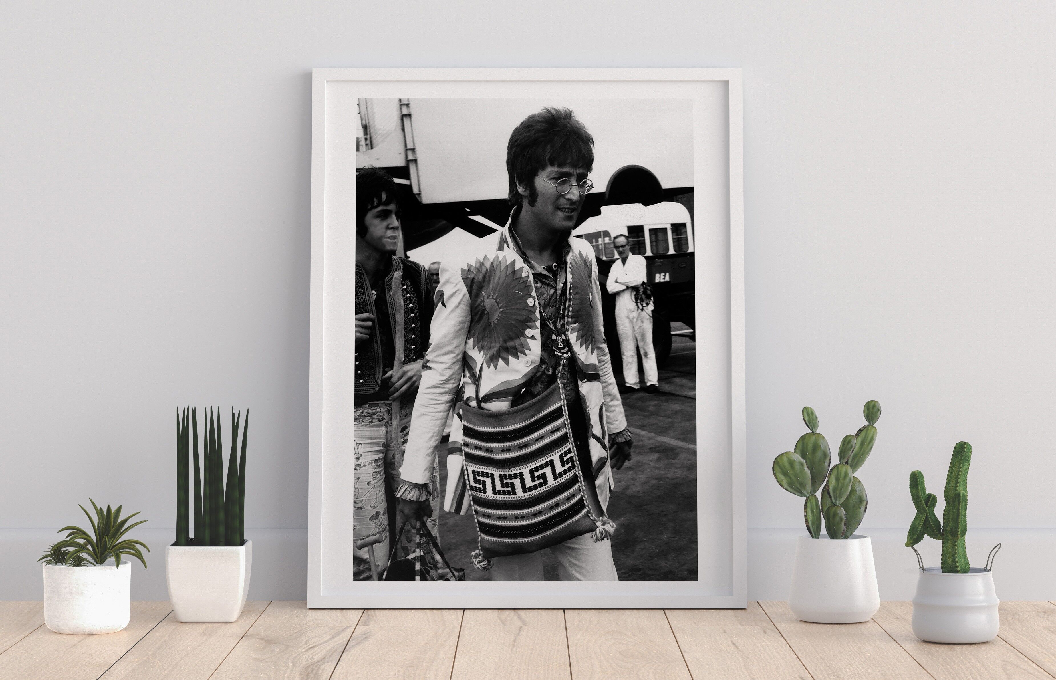 The Beatles - John Lennon Flower Jacket - Stampa artistica premium