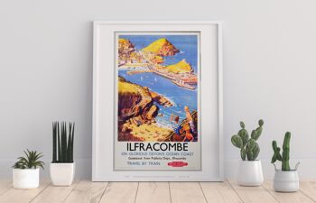 Ilfracombe - Clifftop vue de la plage - Premium Art Print