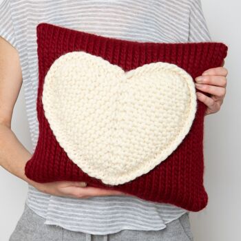 Kit de tricot pour housse de coussin Queen of Hearts 2