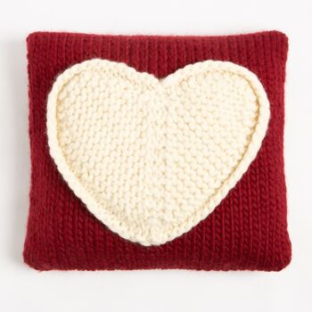 Kit de tricot pour housse de coussin Queen of Hearts 3