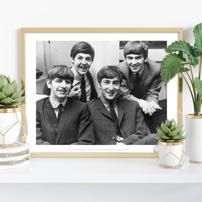 The Beatles - Se sentaron juntos - 11X14" Premium Art Print