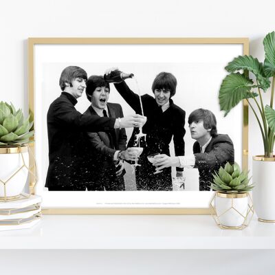 Die Beatles – Champagner – 11 x 14 Zoll Premium-Kunstdruck