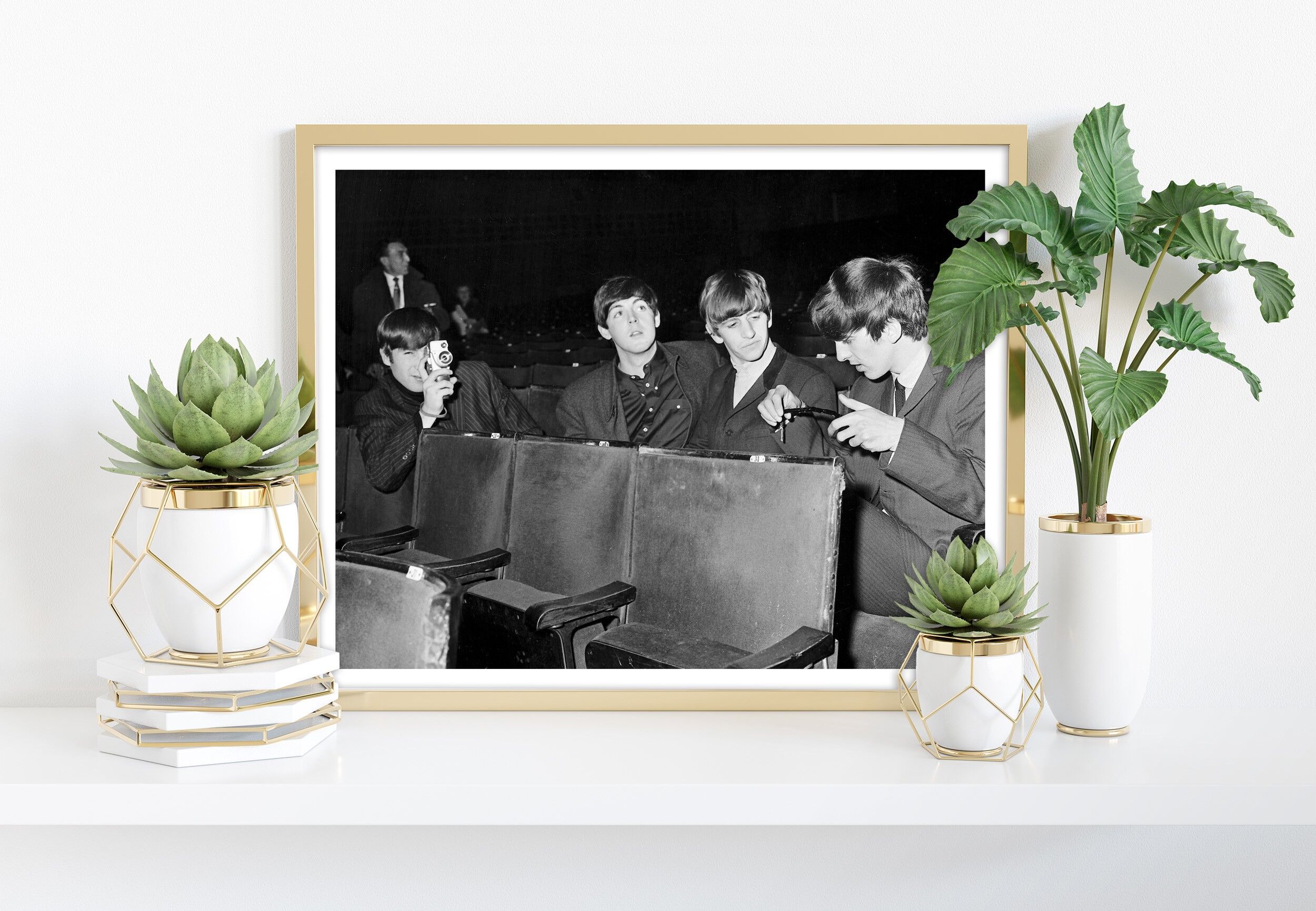 The Beatles – At The Cinema – Premium-Kunstdruck im Format 11 x 14 Zoll