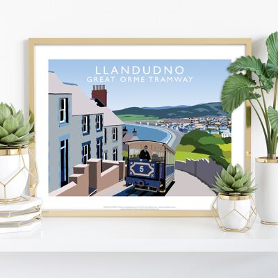 Llandudno, Wales 2 von Künstler Richard O'Neill - Kunstdruck