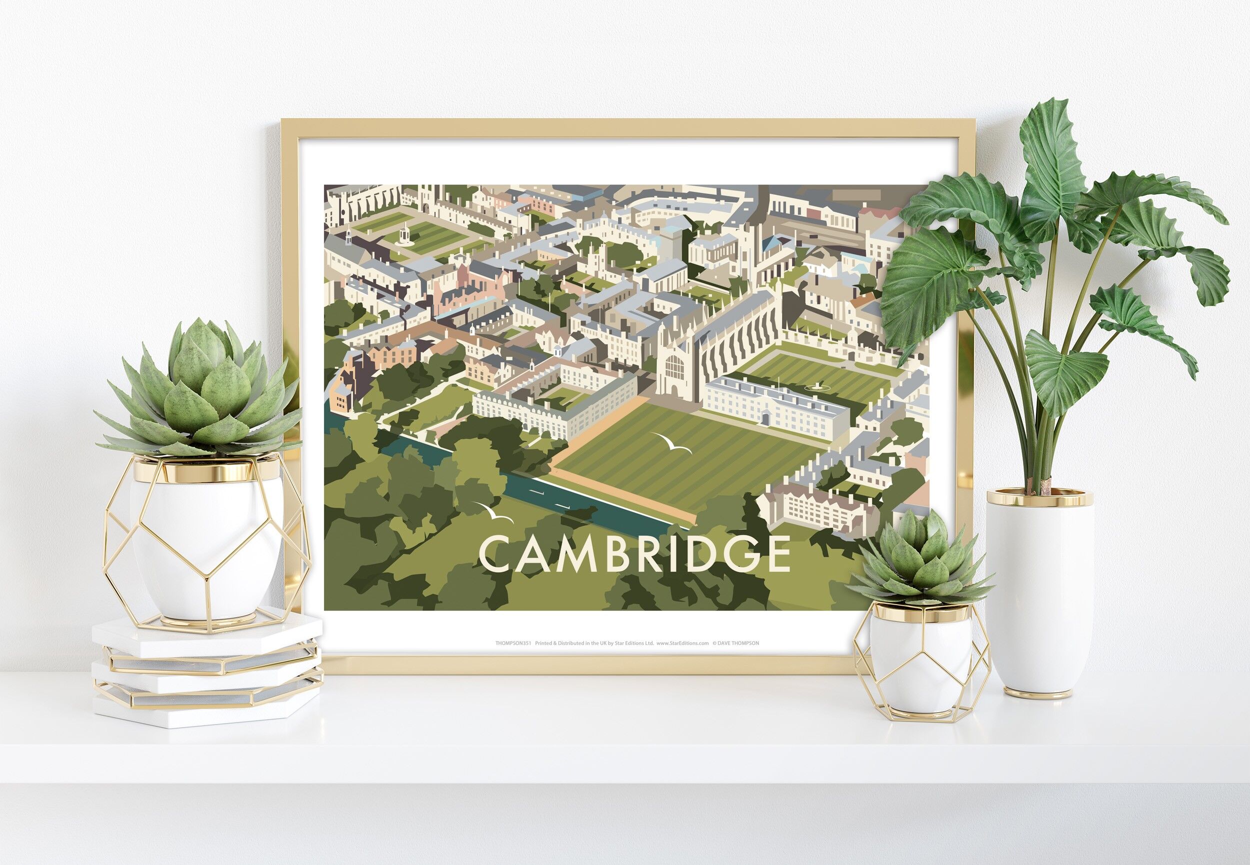 Cambridge vom Künstler Dave Thompson – Premium-Kunstdruck, 27,9 x 35,6 cm