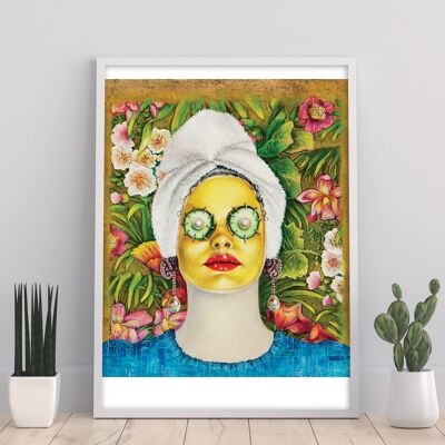 Chica con mascarilla dorada - 11X14” Lámina artística