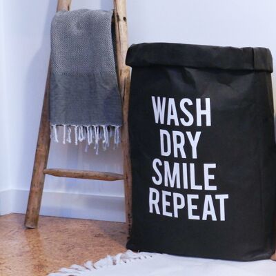Cesto para la ropa sucia: lavar, secar, sonreír, repetir