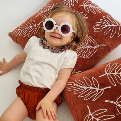 Scalable organic cotton bloomers in brick red