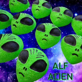 Alf the Alien Fizzy Vibrant Bath Bomb VEGAN 3