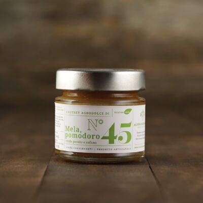 Chutney n ° 45 of apple, green tomato and horseradish