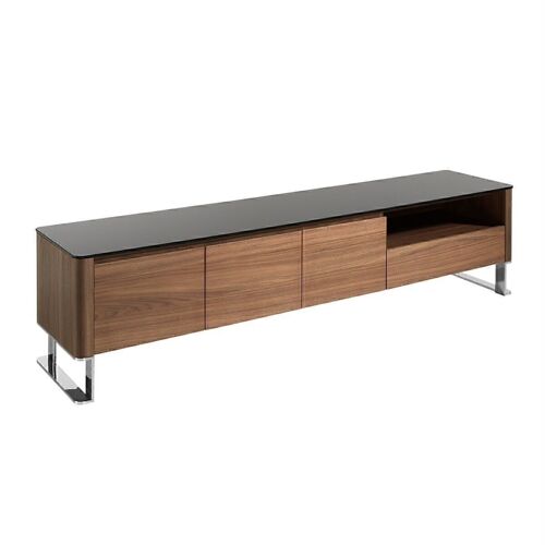 Mueble TV de madera chapada en nogal y tapa superior de cristal templado tintado en negro con patas en acero inoxidable cromado,  Con cajón y puertas y baldas interiores en madera chapada en nogal, modelo 3047