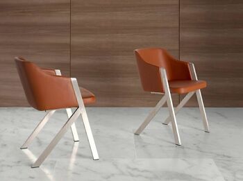 Chaise de salle à manger rembourrée en similicuir et structure de pieds en acier inoxydable poli, modèle 4037 4