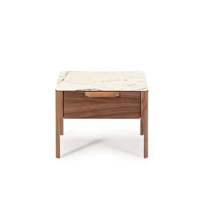 Table de chevet en bois plaqué noyer et plateau en fibre de verre effet marbre calacatta avec tiroir, poignée en acier couleur cuivre, modèle 7038