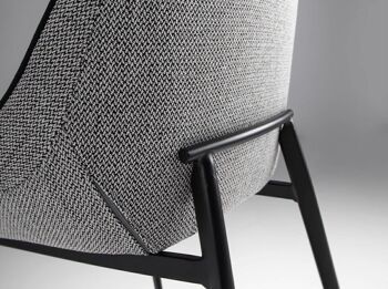 Chaise de salle à manger rembourrée en tissu avec bordure noire, structure de pieds en acier peint en époxy noir, modèle 4082 6