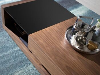 Table basse en placage de noyer et verre teinté noir, avec tiroir et espace ouvert pour le rangement, détails en acier inoxydable poli et pieds en bois peint en noir, modèle 2061 6