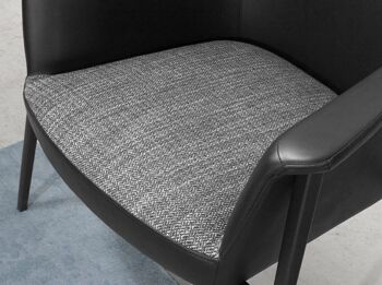 Fauteuil de salle à manger rembourré en tissu et similicuir avec structure de pieds en acier noir mat, modèle 5080 6