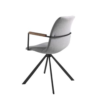 Chaise pivotante rembourrée en tissu avec pieds en acier noir et accoudoirs en bois de noyer, modèle 4105 4