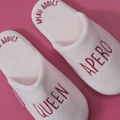 Ideal gift: Queen Apéro women's slippers