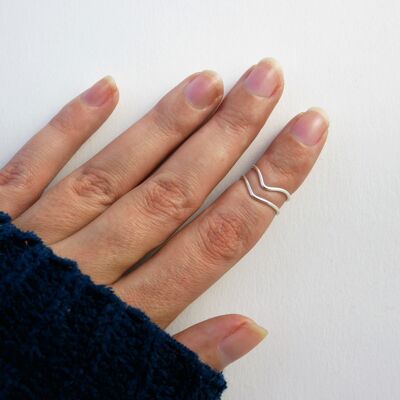 950 Silver Minimalist Style "V" Shape Stackable Knuckle Rings