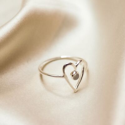 Venus ring – heart moonstone silver