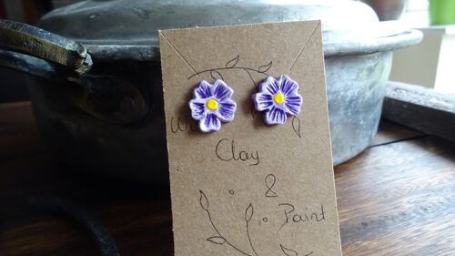 Forget-me-not flower studs, small floral clay studs - purple
