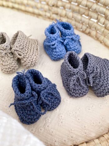 Chaussons bébé tricotés à la main 2