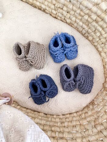 Chaussons bébé tricotés à la main 4