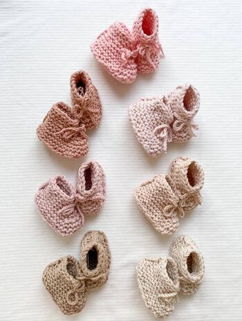 Chaussons bébé tricotés à la main 7