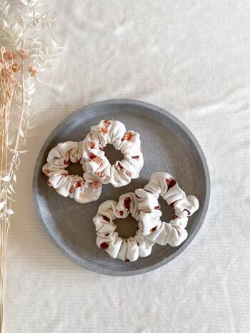 Chouchous pointoille fleurs en coton 2