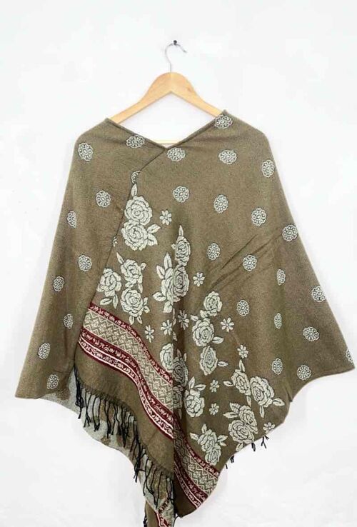 Poncho à motifs fleuri