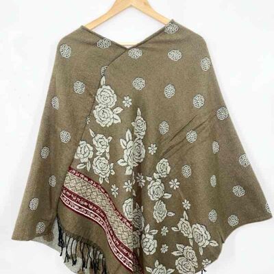 Poncho with floral patterns