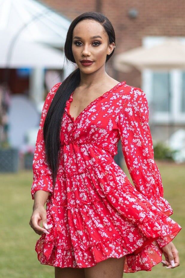 Achat Robe rouge a decollete plongeant a fleurs Ashanti en gros