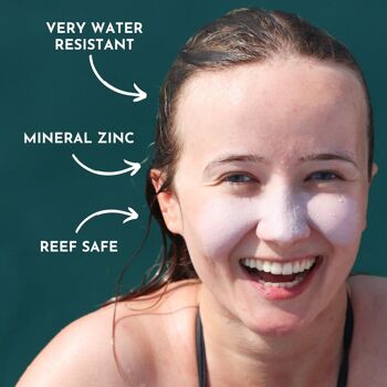 Suntribe Écran solaire minéral naturel pour le visage et le sport au zinc SPF 50, teinte boue 2