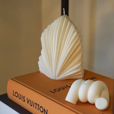 Large Palm Leaf Fan Candle - 100% Natural Soy Wax - Sculpture Decor