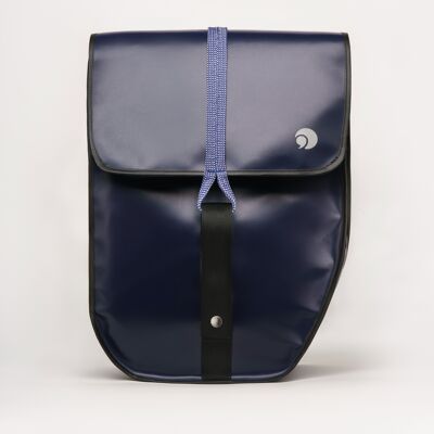 Upcycled, waterproof and local bike bag - STERNE 25L NAVY BLUE
