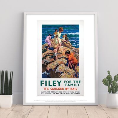 Filey für die Familie – Lner – 11 x 14 Zoll Premium-Kunstdruck