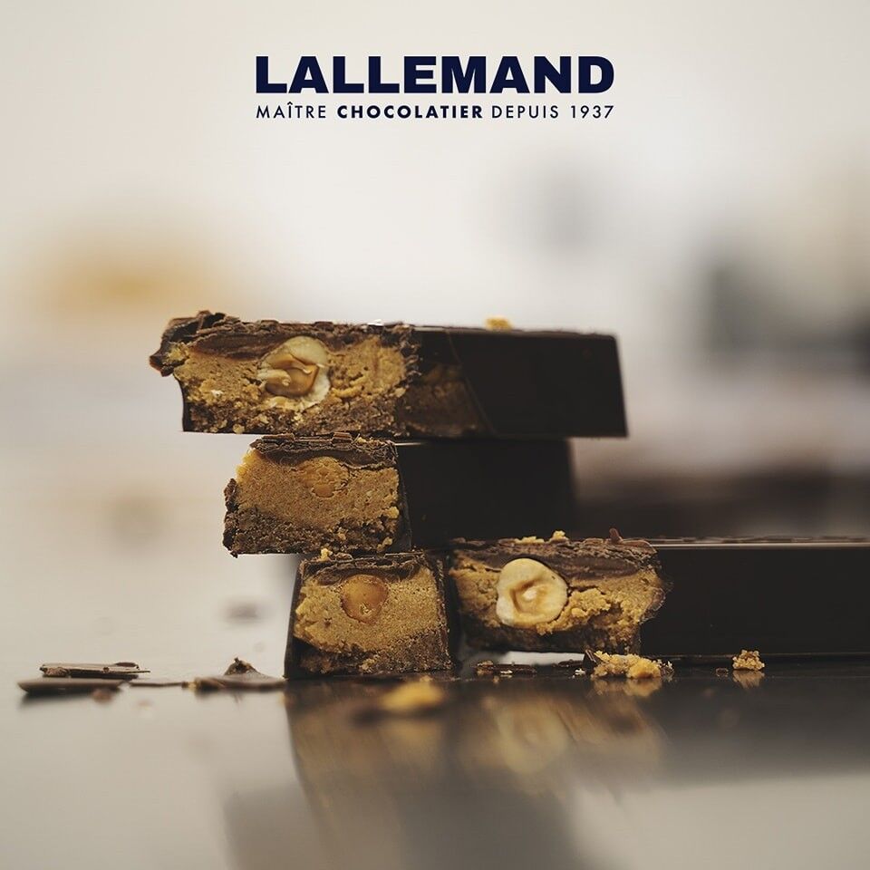 Barretta di cioccolato fondente, nocciola e caramello alla vaniglia