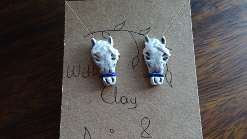 Sculpted horse stud earrings