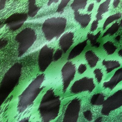 TISSU COUPE VENT ANIMALIER FOND VERT EMERAUDE - coupon de 3 mètres