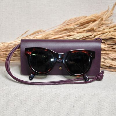 burgundy glasses case