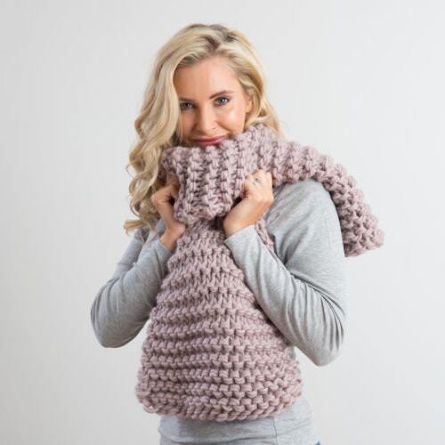 Eloise Scarf Easy Knitting Kit