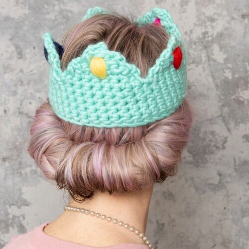 Crown Easy Crochet Kit