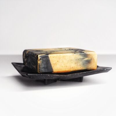 [CLEARANCE] 100% recycled and recyclable low-tech soap dish