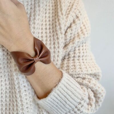 Brown cuff