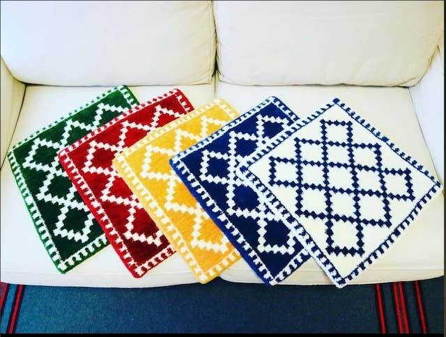 Esclusivo CUSCINO MINI TAPPETO MAROCCHINO FATTO A MANO 45/45 cm