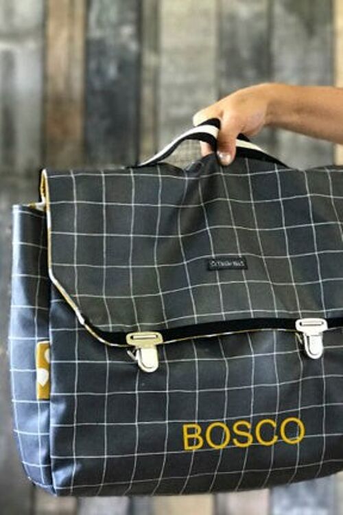 mochila-retro-personalizada-para-ninos-cuadros-grises