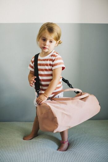 sac-de-sport-pour-enfants-rose 1