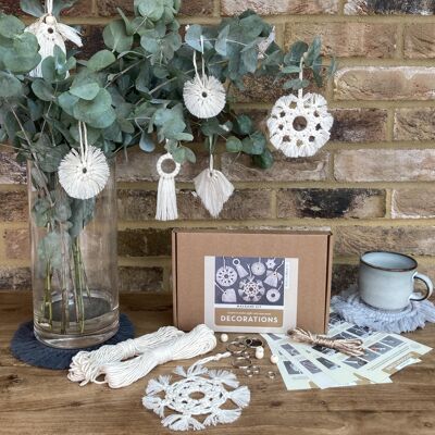 Macramé kit - Christmas Snowflake Decorations